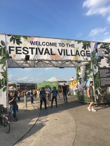 Feierwerk_Blog_Kultur_Reeperbahn_Festival_Festival_Village