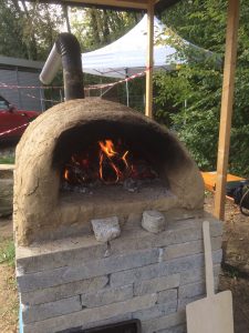 Feierwerk_Blog_Selber Machen_Lehmofen_Feuer