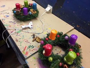 Feierwerk_Dschungelpalast_Holzwerkstatt_Adventskranz_Weihnachten_Advent (23)