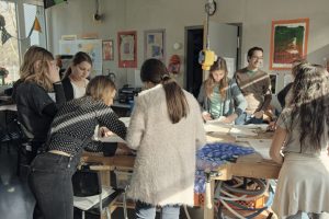 Feierwerk_Blog_Südpolstation_Schulklassenprojekt_Leute_machen_Kleider (15)